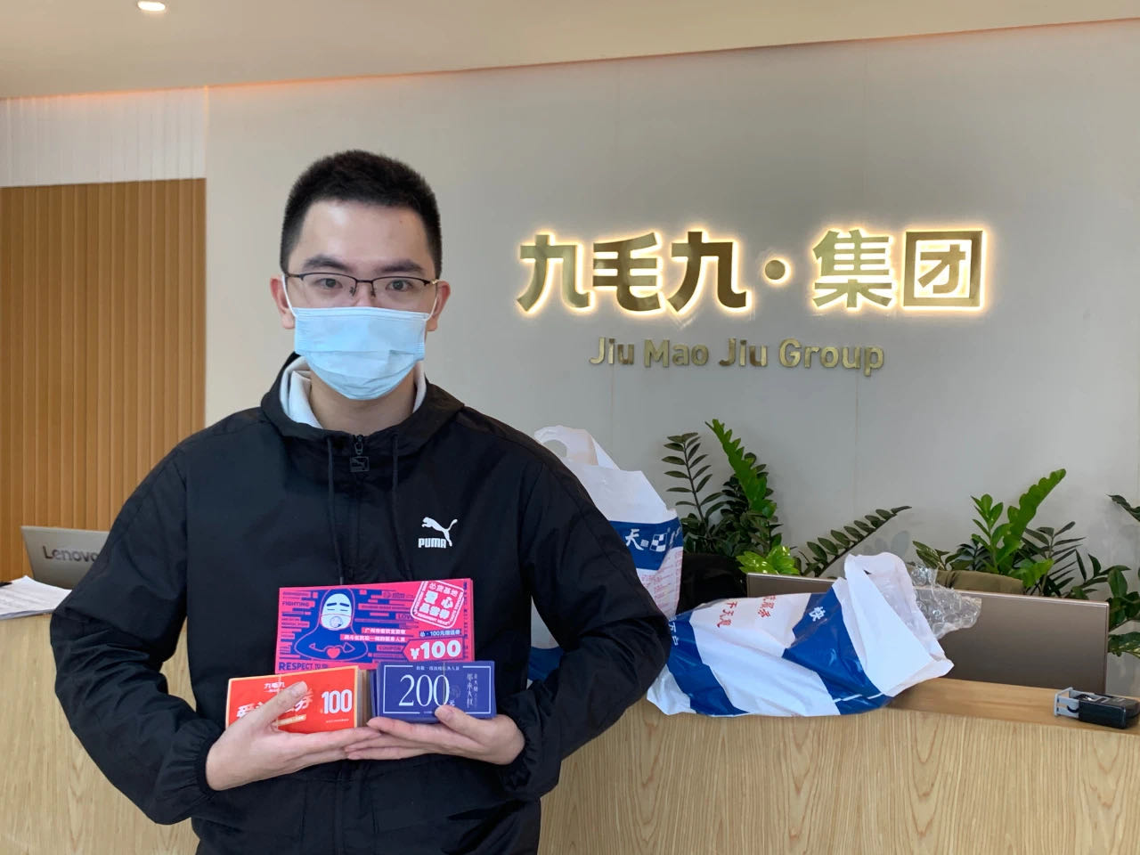 致敬英雄 · 暖爱广州 | 尊龙凯时（中国）有限公司
在行动